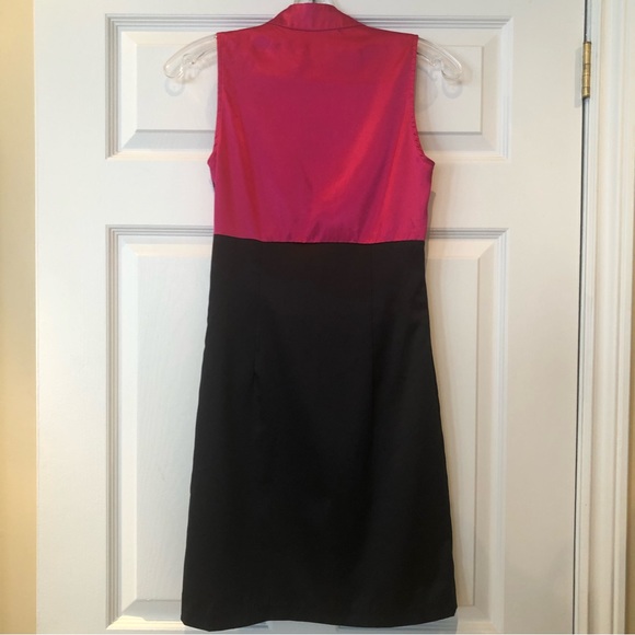 Minidress with ruffled trim - Picture 2 of 2